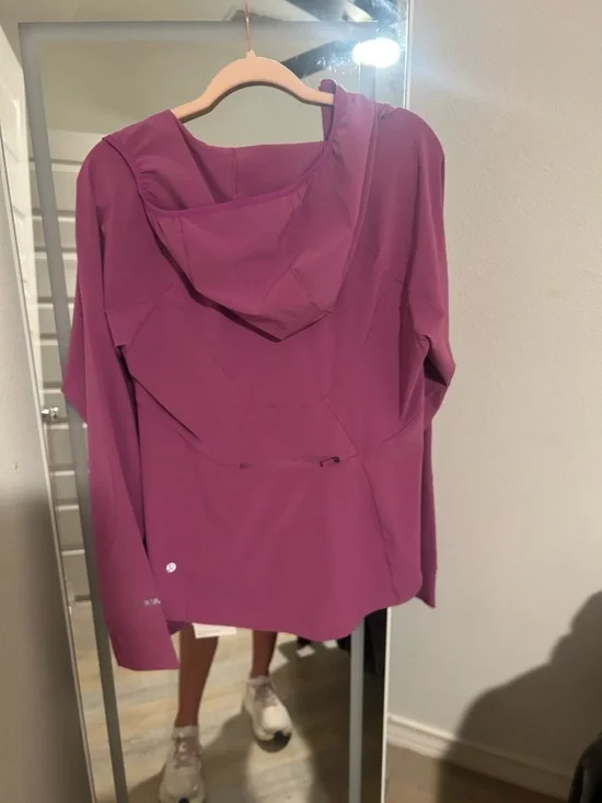 lululemon athletica Mist Over Windbreaker in Magenta - Picture 5 of 5
